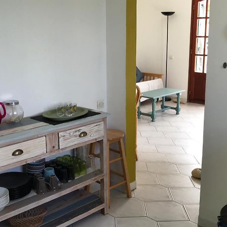 Case A Lili, Joli Haut De Villa Face A La Mer Dans Le Bourg. Тер-де-О Экстерьер фото